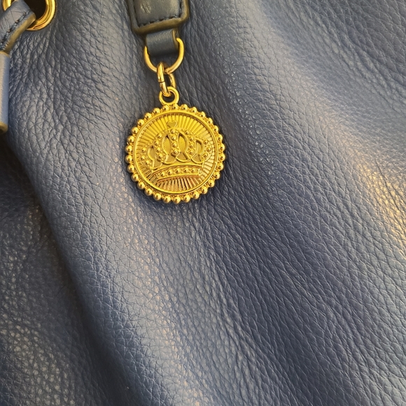 Large authentic leather tote by Juicy Couture - Picture 7 of 7